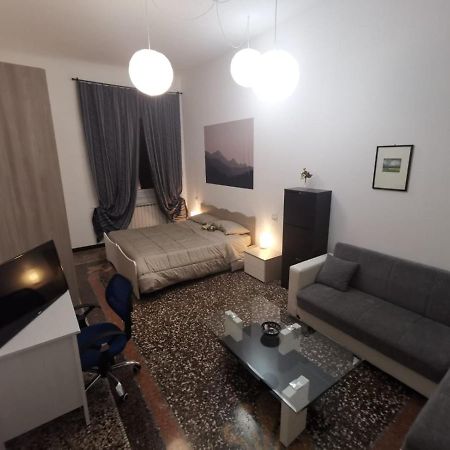 Wow Home - 175 Mq - Posteggio Privato - Davanti Porto Traghetti - Fino A 10 Posti Letto Genoa Ngoại thất bức ảnh