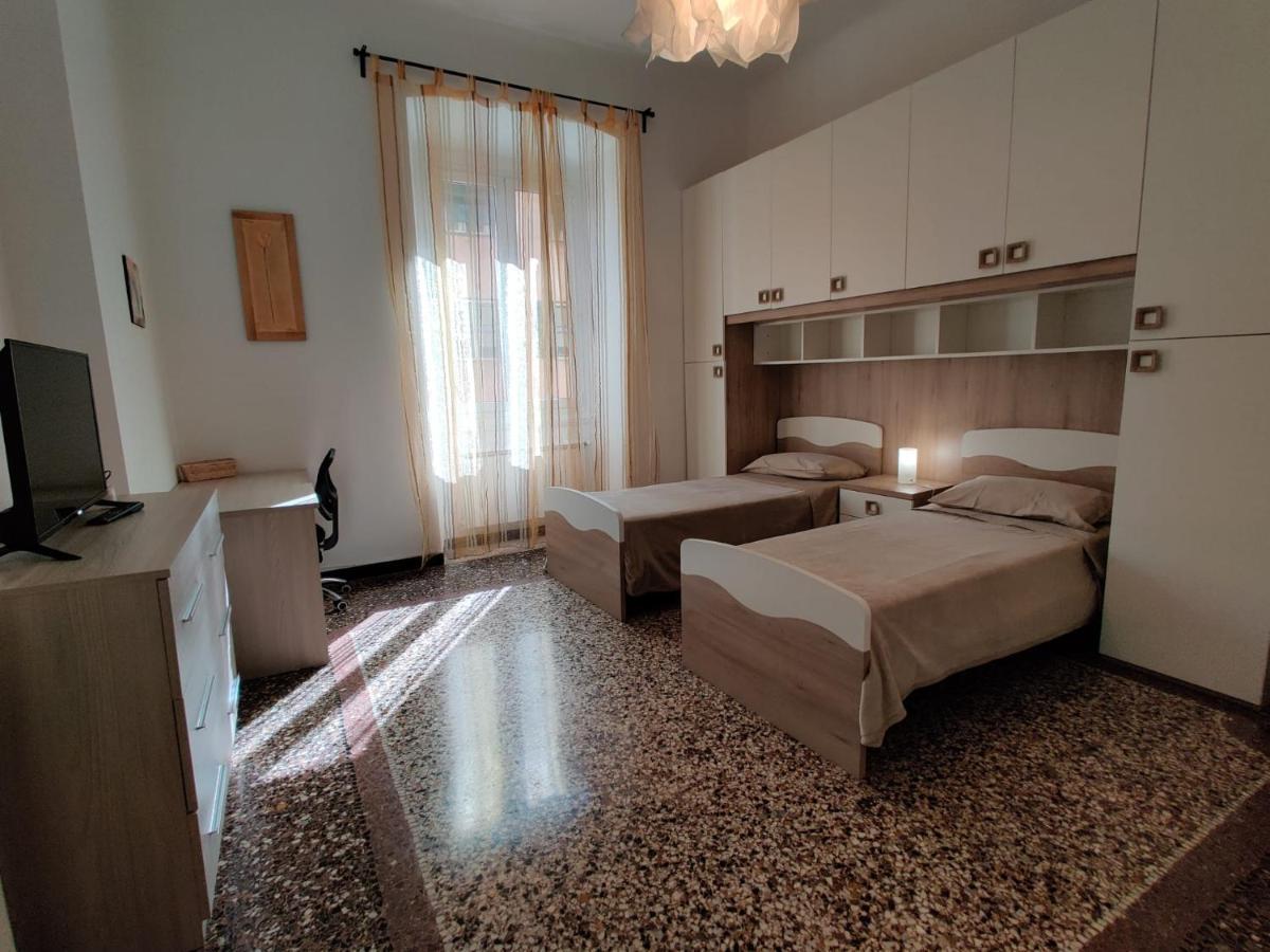 Wow Home - 175 Mq - Posteggio Privato - Davanti Porto Traghetti - Fino A 10 Posti Letto Genoa Ngoại thất bức ảnh