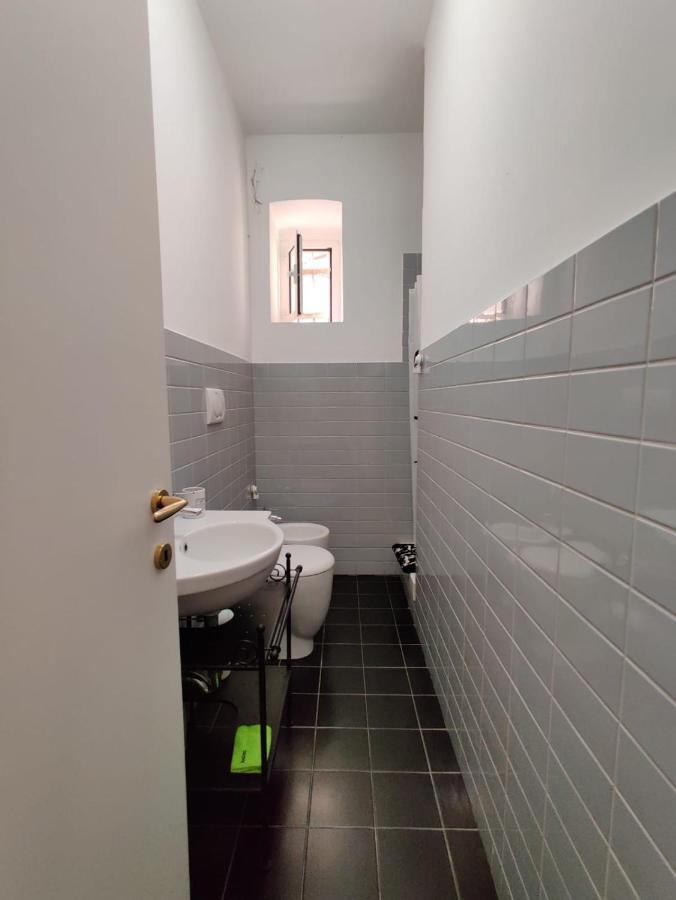 Wow Home - 175 Mq - Posteggio Privato - Davanti Porto Traghetti - Fino A 10 Posti Letto Genoa Ngoại thất bức ảnh