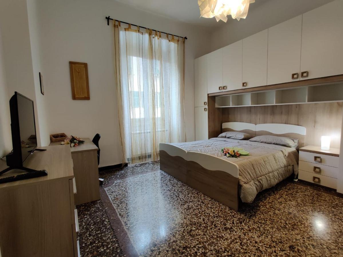 Wow Home - 175 Mq - Posteggio Privato - Davanti Porto Traghetti - Fino A 10 Posti Letto Genoa Ngoại thất bức ảnh