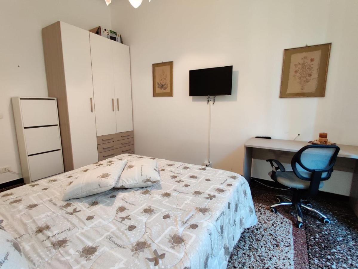 Wow Home - 175 Mq - Posteggio Privato - Davanti Porto Traghetti - Fino A 10 Posti Letto Genoa Ngoại thất bức ảnh