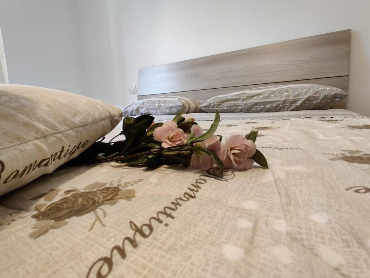 Wow Home - 175 Mq - Posteggio Privato - Davanti Porto Traghetti - Fino A 10 Posti Letto Genoa Ngoại thất bức ảnh