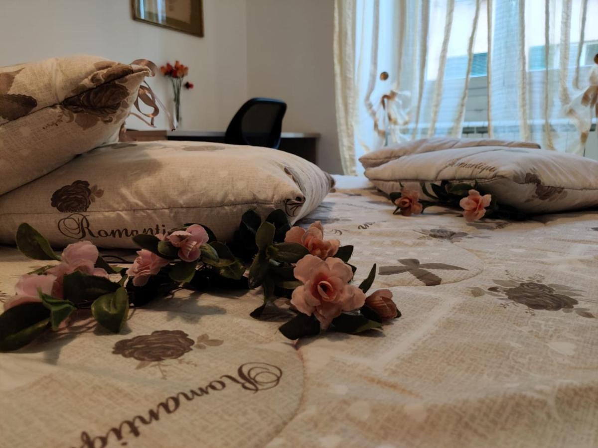 Wow Home - 175 Mq - Posteggio Privato - Davanti Porto Traghetti - Fino A 10 Posti Letto Genoa Ngoại thất bức ảnh