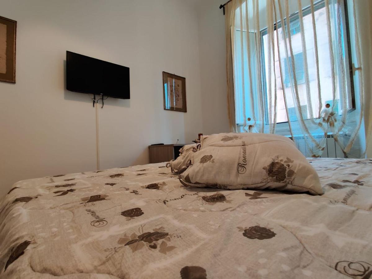 Wow Home - 175 Mq - Posteggio Privato - Davanti Porto Traghetti - Fino A 10 Posti Letto Genoa Ngoại thất bức ảnh