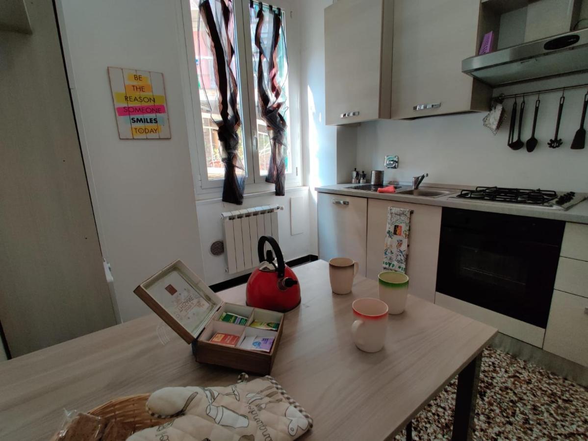 Wow Home - 175 Mq - Posteggio Privato - Davanti Porto Traghetti - Fino A 10 Posti Letto Genoa Ngoại thất bức ảnh