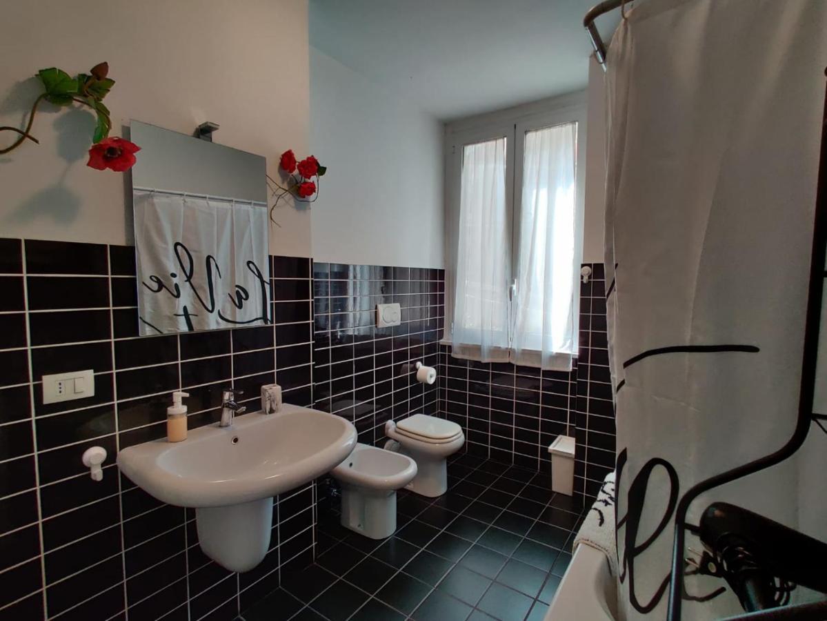 Wow Home - 175 Mq - Posteggio Privato - Davanti Porto Traghetti - Fino A 10 Posti Letto Genoa Ngoại thất bức ảnh