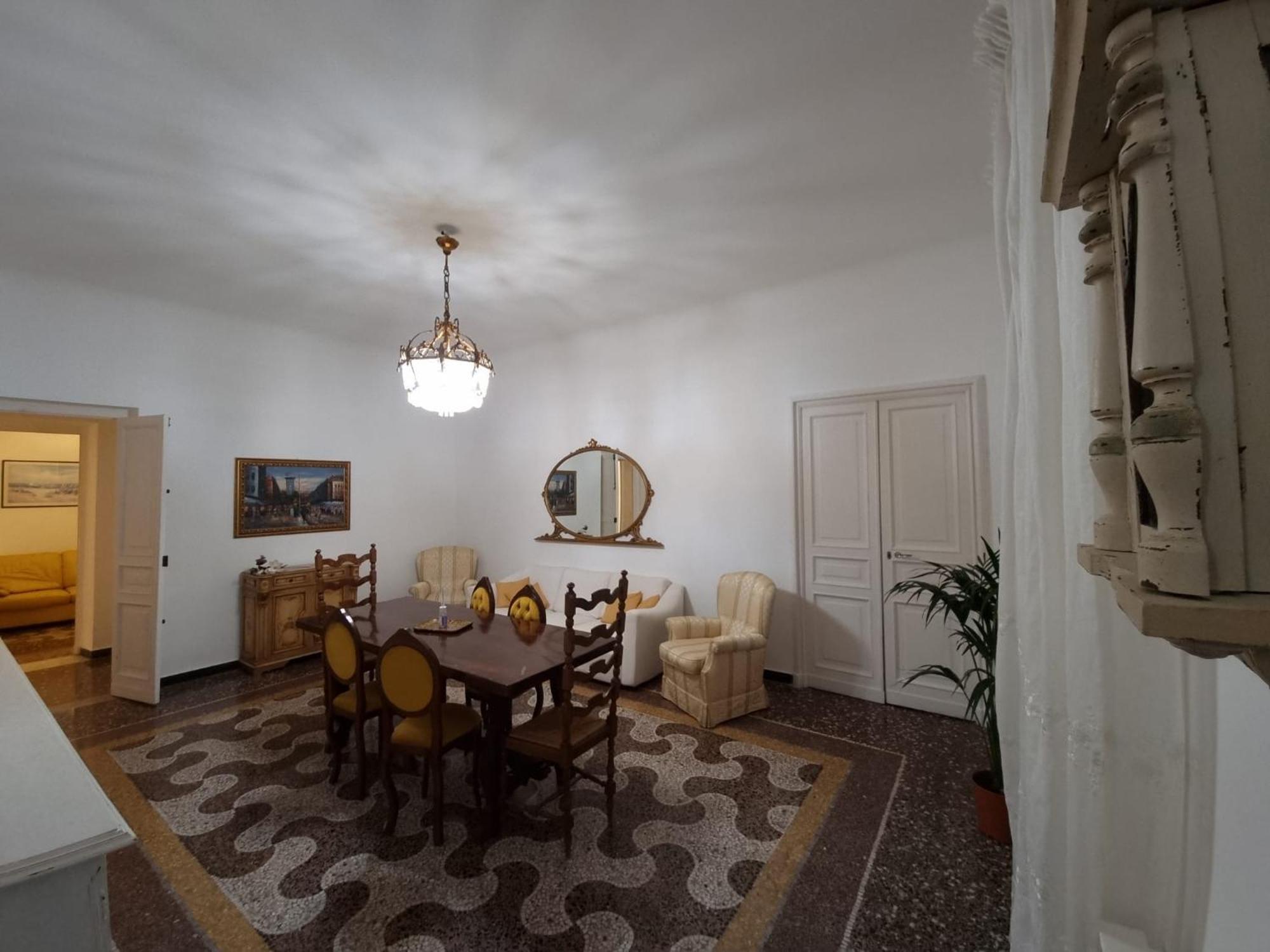 Wow Home - 175 Mq - Posteggio Privato - Davanti Porto Traghetti - Fino A 10 Posti Letto Genoa Ngoại thất bức ảnh